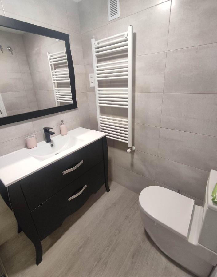 Precioso Apartamento Con Terraza, Pistas De Padel Y Piscinas Διαμέρισμα Castro Urdiales Εξωτερικό φωτογραφία