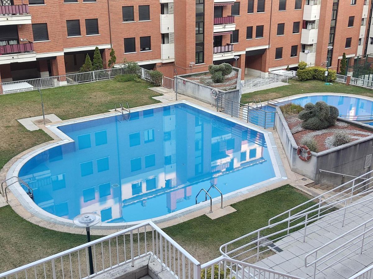 Precioso Apartamento Con Terraza, Pistas De Padel Y Piscinas Διαμέρισμα Castro Urdiales Εξωτερικό φωτογραφία