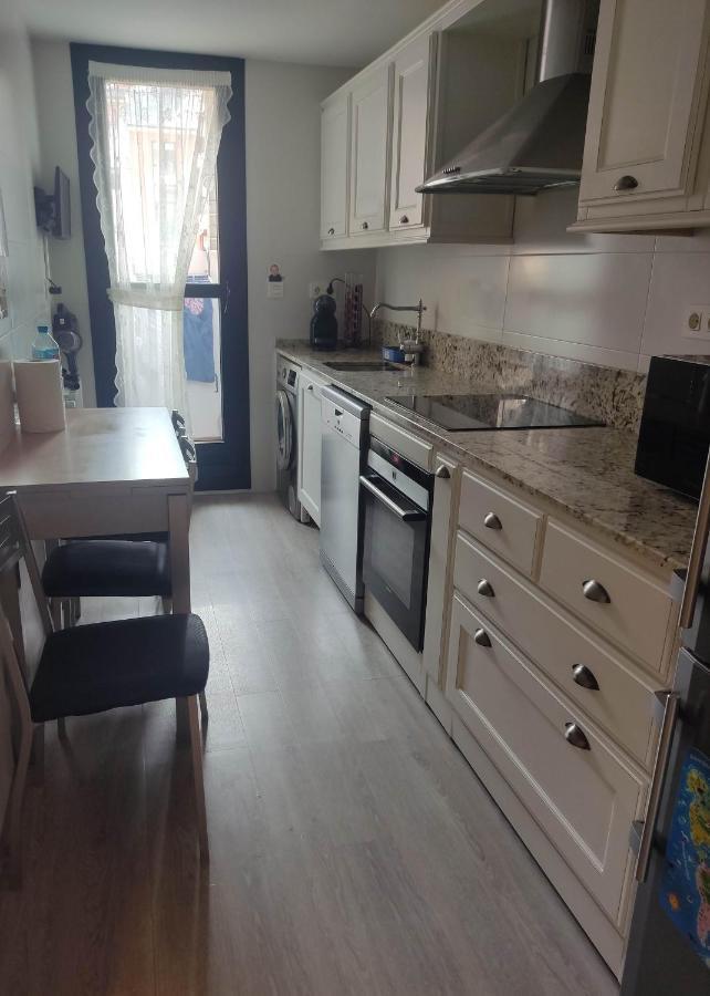 Precioso Apartamento Con Terraza, Pistas De Padel Y Piscinas Διαμέρισμα Castro Urdiales Εξωτερικό φωτογραφία